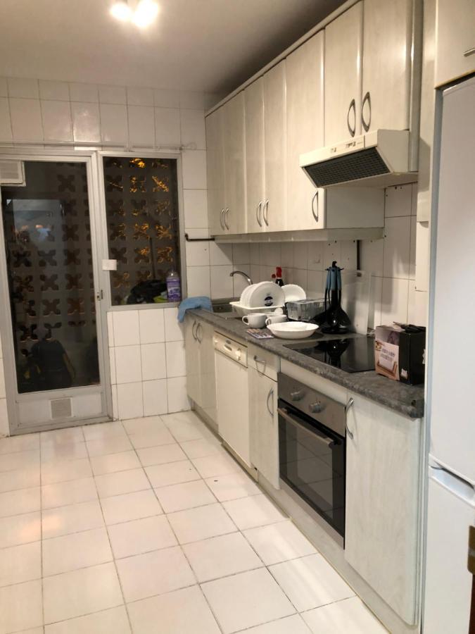New York Apartment อัลกาลาเดเอนาเรส ภายนอก รูปภาพ